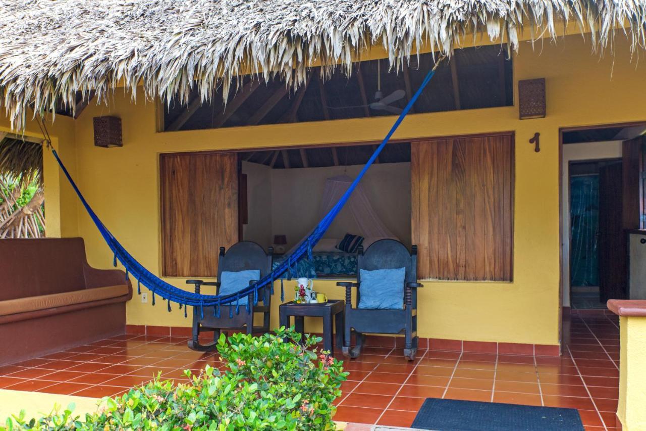 The Resort At Majahua Palms トロンコネス エクステリア 写真