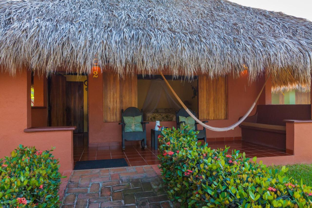 The Resort At Majahua Palms トロンコネス エクステリア 写真