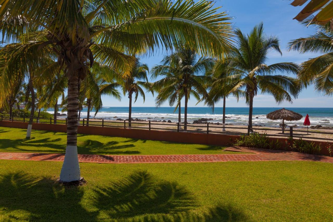 The Resort At Majahua Palms トロンコネス エクステリア 写真